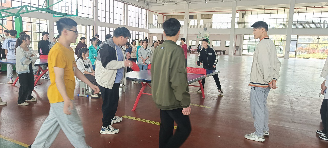 我院乐成举行了首届乒乓球角逐活动