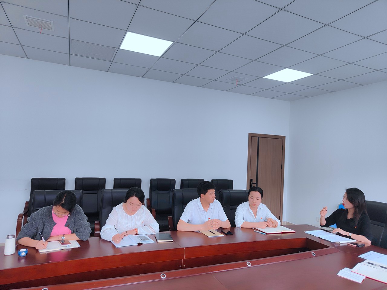 铜仁市数据职业学校党支部开展2022年5月党员活动