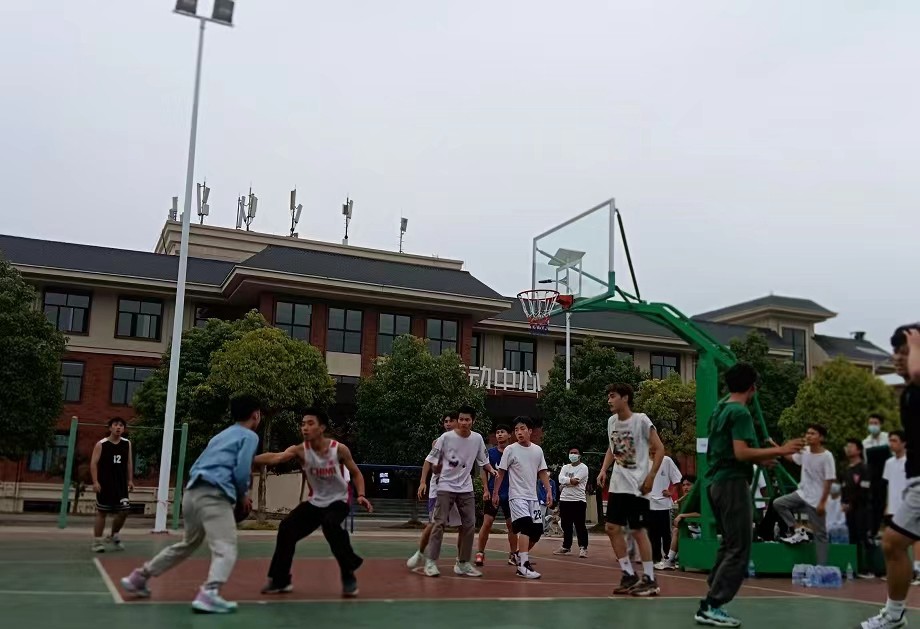 不朽情缘（筹）、铜仁职业手艺学院（开天校区）高职篮球角逐落幕