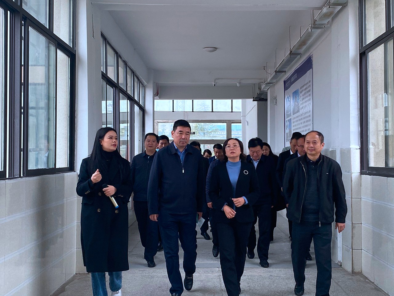 向导眷注催奋进 直面问题解疑难—市人民政府副市长杨云调研数据职业学院申办相关事情并召开专题座谈会