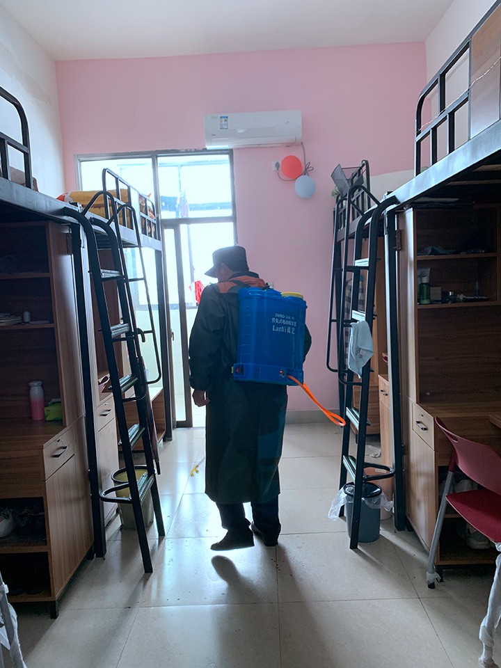 总务后勤处起劲做好校园春季学期学生返校疫情防控和清静隐患排查事情