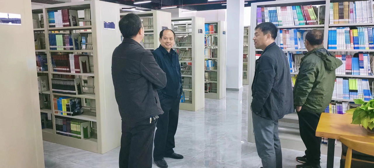 铜仁学院大数据学院颜宝平书记一行来我？疾旖涣