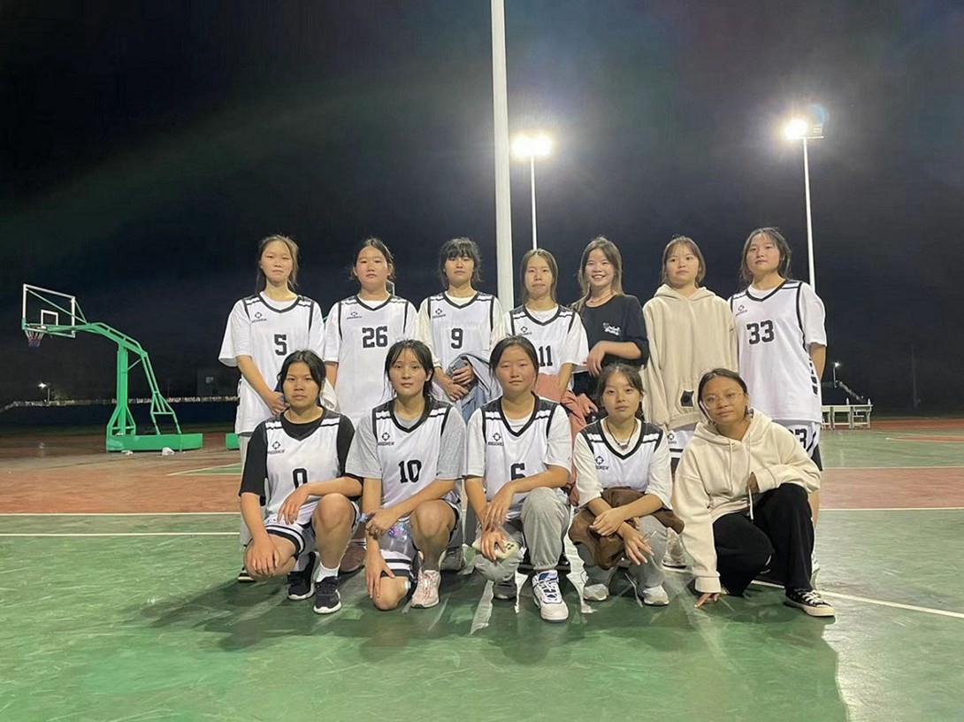 不朽情缘（筹）“青春杯”篮球角逐举行中