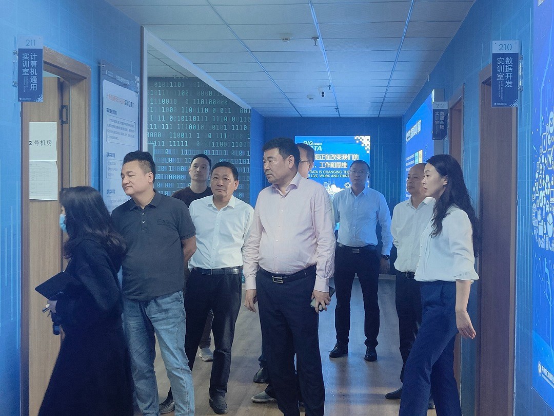 市委统战部副部长、市工商联党组书记陈东到我？疾斓餮